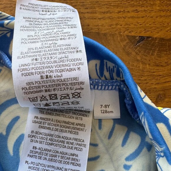 MINI BODEN Tropical Swim RashGuard Top Girls 7-8 128cm Blue Rash Guard Parrots - Picture 7 of 7